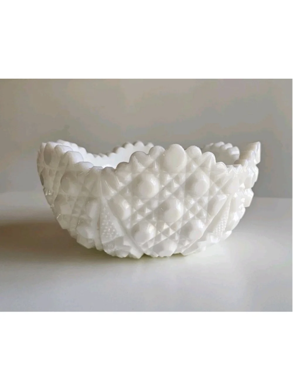 Vintage McKee Milk Glass Bowl Toltec Star & Cane Pattern 8" Mid-Century Decor - Picture 6 of 16